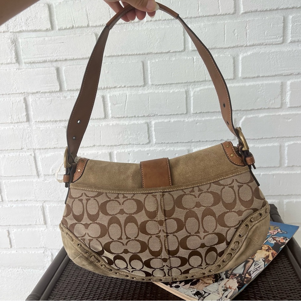 Y2K Coach Rare Signature Soho Suede Purse ๐ค - Picture 2 of 10